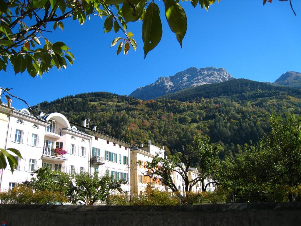 Albergo Croce Bianca Poschiavo Exterior photo